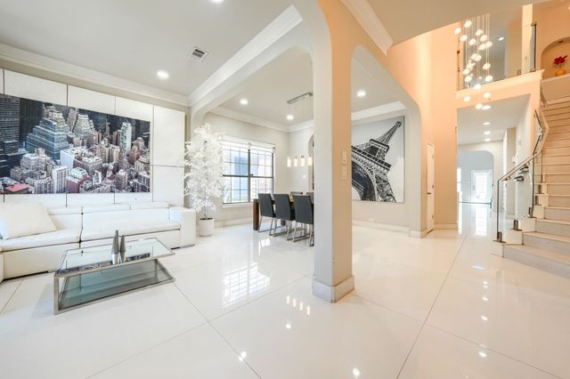 2246 Longview Road, Irving, TX 75063