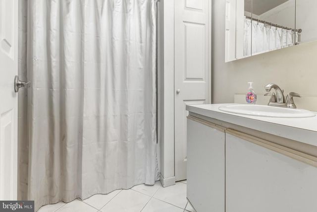 735 CHANTICLEER, Cherry Hill, NJ 08003