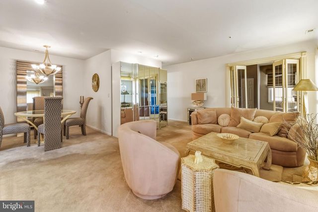 735 CHANTICLEER, Cherry Hill, NJ 08003