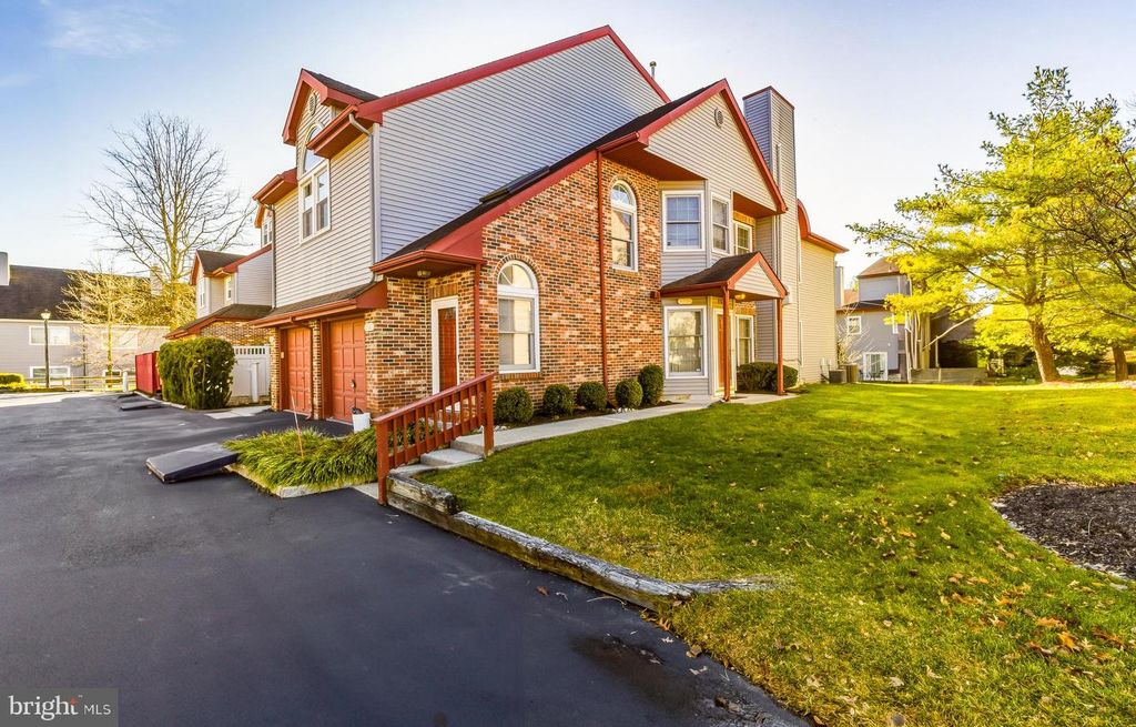 735 CHANTICLEER, Cherry Hill, NJ 08003