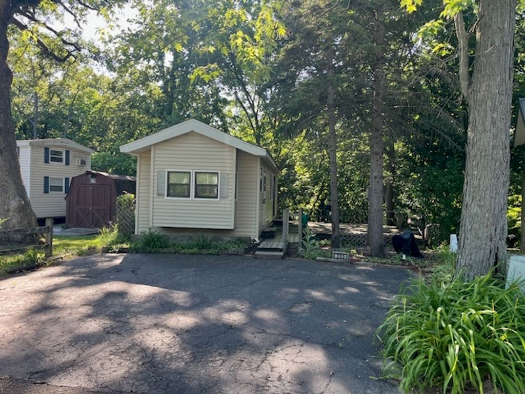 2795 E 28th Lot 235 Road, Seneca, IL 61360