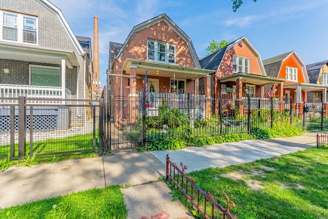 833 N Keystone Avenue, Chicago, IL 60651