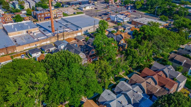 833 N Keystone Avenue, Chicago, IL 60651