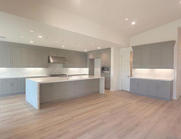 13765 Holly Oak Way, Poway, CA 92064