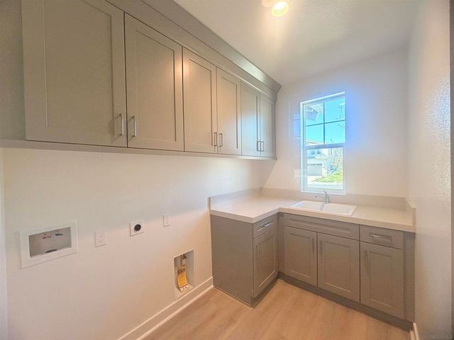 13765 Holly Oak Way, Poway, CA 92064