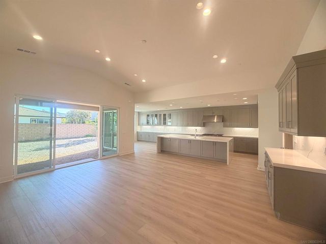 13765 Holly Oak Way, Poway, CA 92064