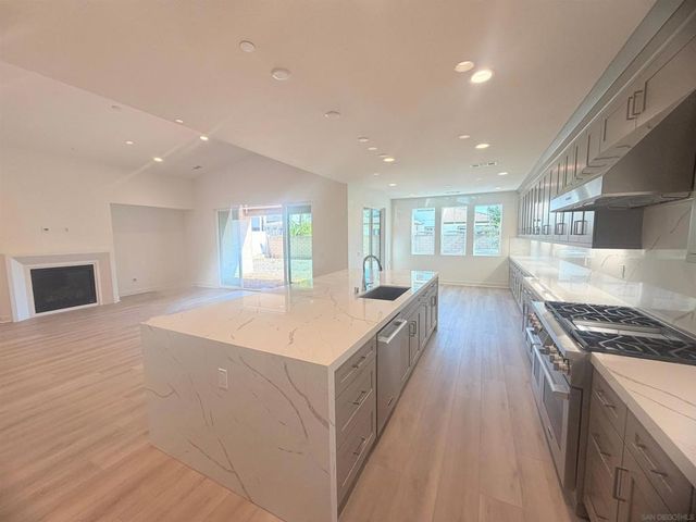 13765 Holly Oak Way, Poway, CA 92064