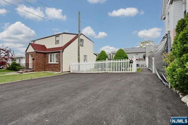 69 Monroe Street, Lodi, NJ 07644