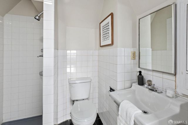 22 Tioga Avenue, San Francisco, CA 94134