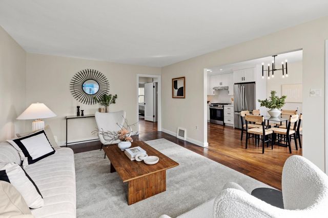 22 Tioga Avenue, San Francisco, CA 94134