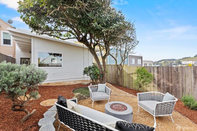 22 Tioga Avenue, San Francisco, CA 94134