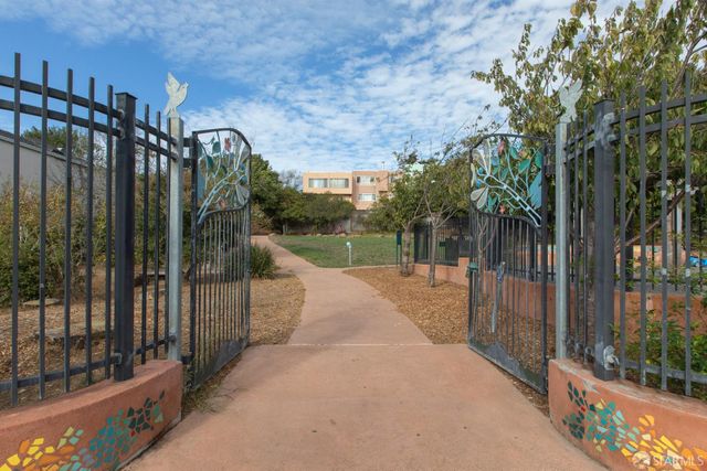 22 Tioga Avenue, San Francisco, CA 94134