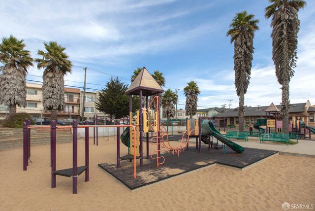 22 Tioga Avenue, San Francisco, CA 94134