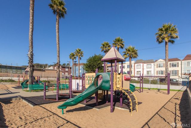 22 Tioga Avenue, San Francisco, CA 94134