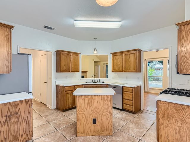 403 Oakcrest DR, Cedar Park, TX 78613