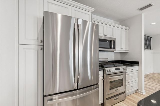 1685 LAUREL STREET 3, Sarasota, FL 34236