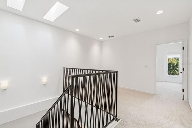 1685 LAUREL STREET 3, Sarasota, FL 34236