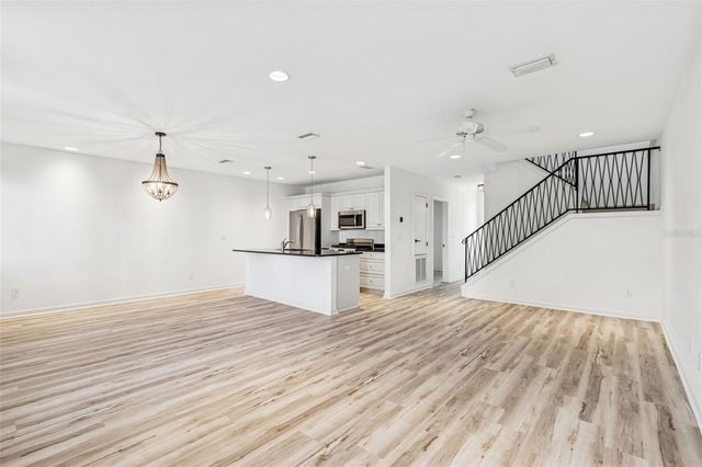 1685 LAUREL STREET 3, Sarasota, FL 34236