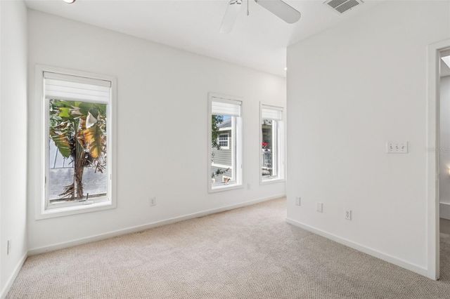 1685 LAUREL STREET 3, Sarasota, FL 34236