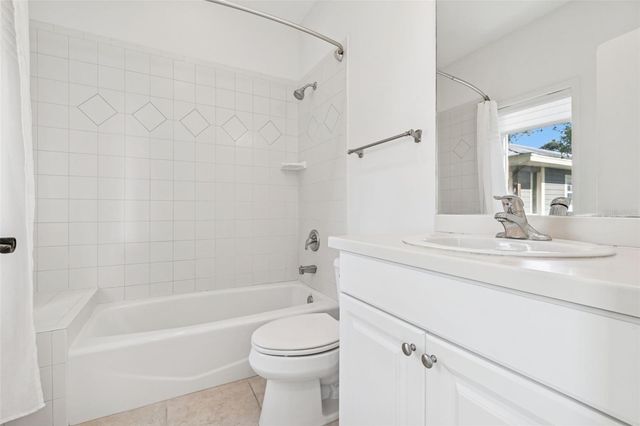 1685 LAUREL STREET 3, Sarasota, FL 34236