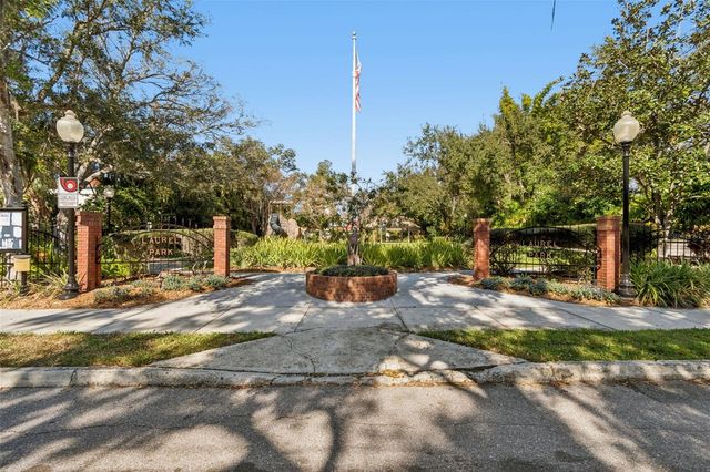 1685 LAUREL STREET 3, Sarasota, FL 34236