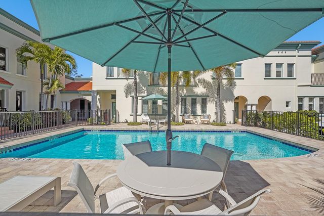 1685 LAUREL STREET 3, Sarasota, FL 34236