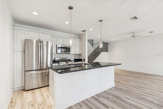 1685 LAUREL STREET 3, Sarasota, FL 34236