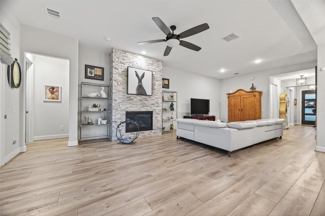 5446 Austin Bend Lane, Fulshear, TX 77441