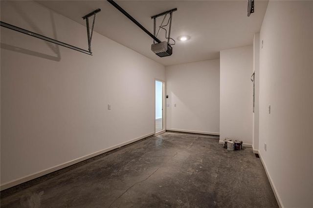 1005 N 2nd NW Avenue 30, Rome, GA 30165