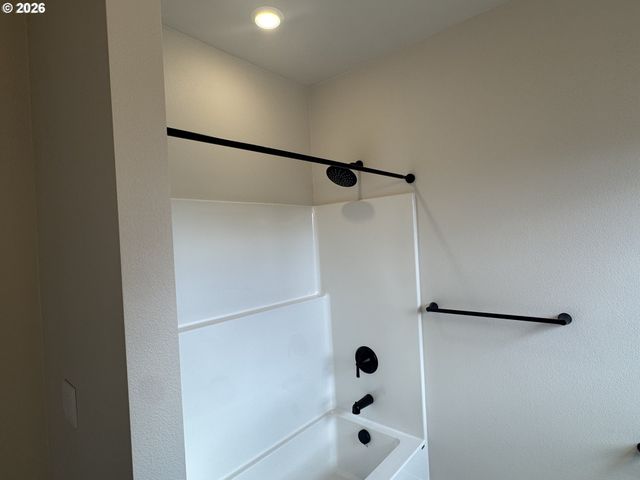 16932 Sw Cairn Ln, King City, OR 97140