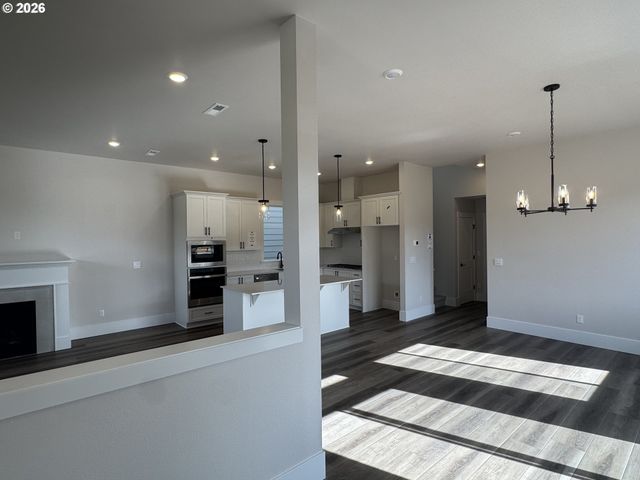 16932 Sw Cairn Ln, King City, OR 97140