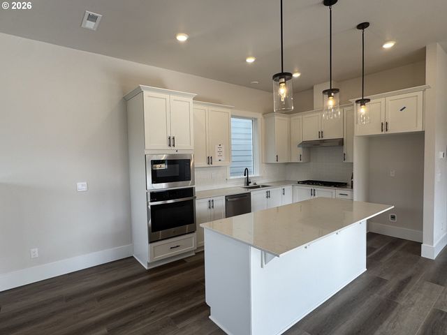 16932 Sw Cairn Ln, King City, OR 97140