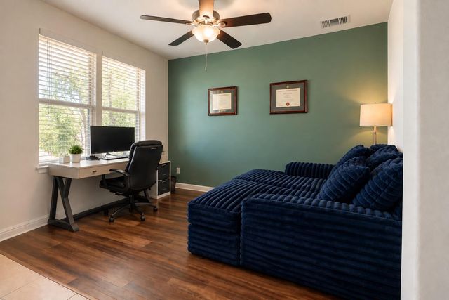 208 Tailwind DR, Kyle, TX 78640