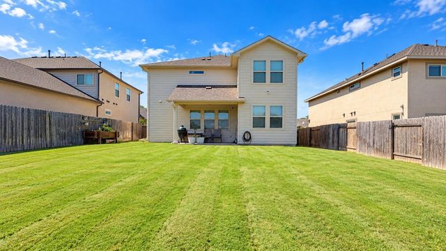 208 Tailwind DR, Kyle, TX 78640