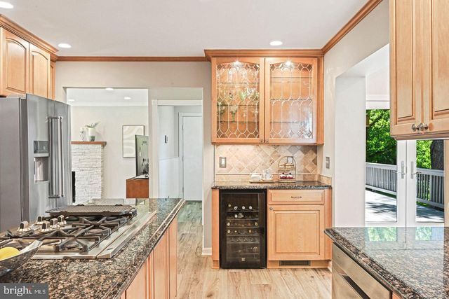 10315 MOUNTINGTON CT, Vienna, VA 22182