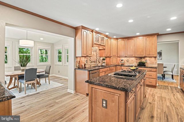 10315 MOUNTINGTON CT, Vienna, VA 22182