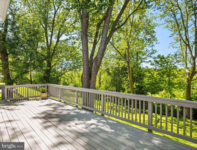 10315 MOUNTINGTON CT, Vienna, VA 22182