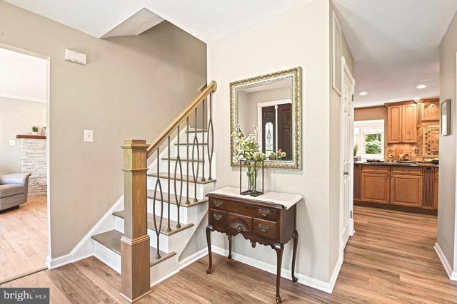 10315 MOUNTINGTON CT, Vienna, VA 22182