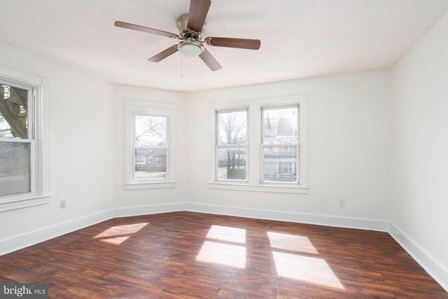 322 OAK ST E, Millville, NJ 08332