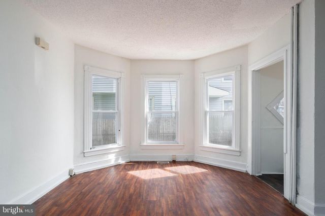 322 OAK ST E, Millville, NJ 08332