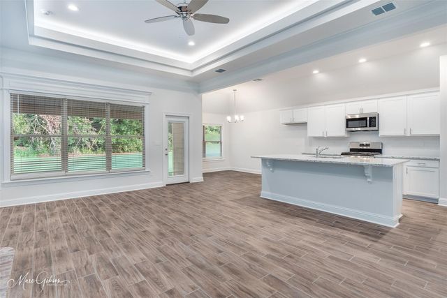 3367 Grand Lake Drive, Bossier City, LA 71111
