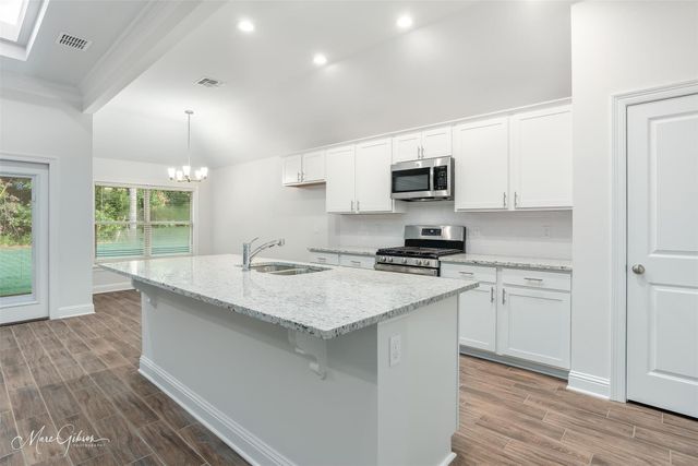 3367 Grand Lake Drive, Bossier City, LA 71111