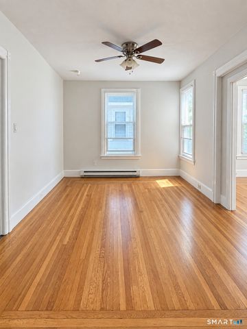 35 Maple Street, New Haven, CT 06511