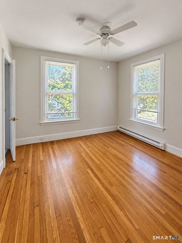 35 Maple Street, New Haven, CT 06511