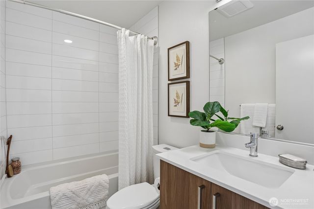 4354 6th Avenue NW, Seattle, WA 98107