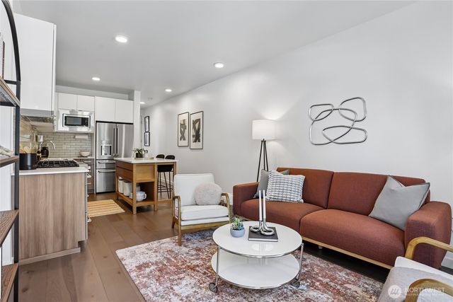 4354 6th Avenue NW, Seattle, WA 98107
