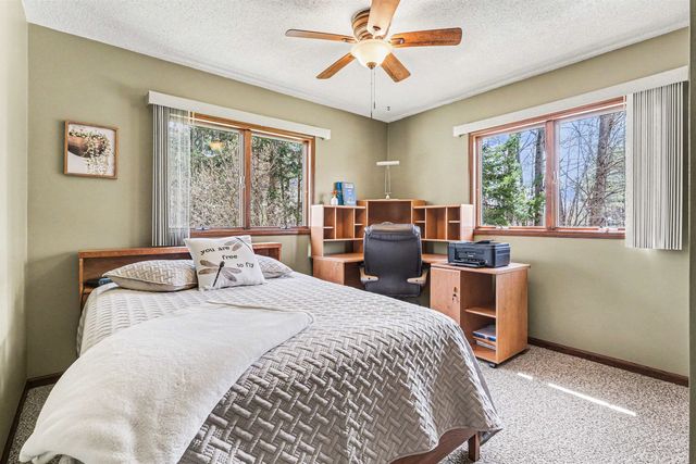 1754 W Chippewa River Road, Midland, MI 48640