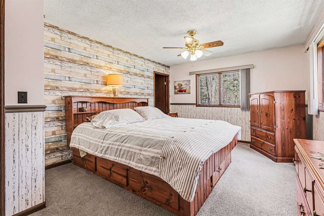 1754 W Chippewa River Road, Midland, MI 48640