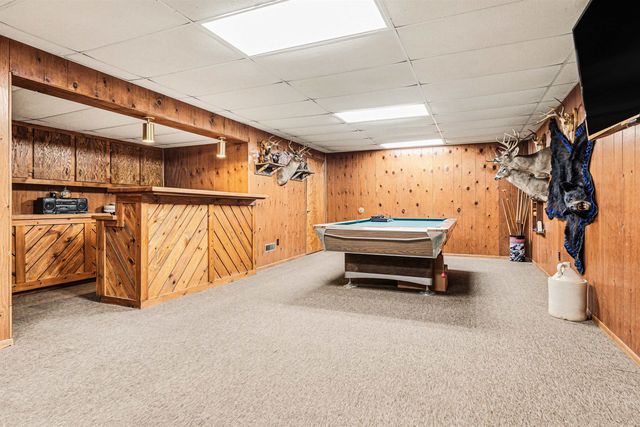 1754 W Chippewa River Road, Midland, MI 48640