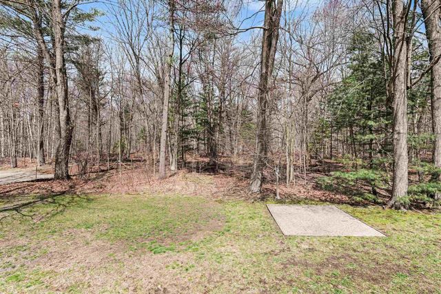 1754 W Chippewa River Road, Midland, MI 48640
